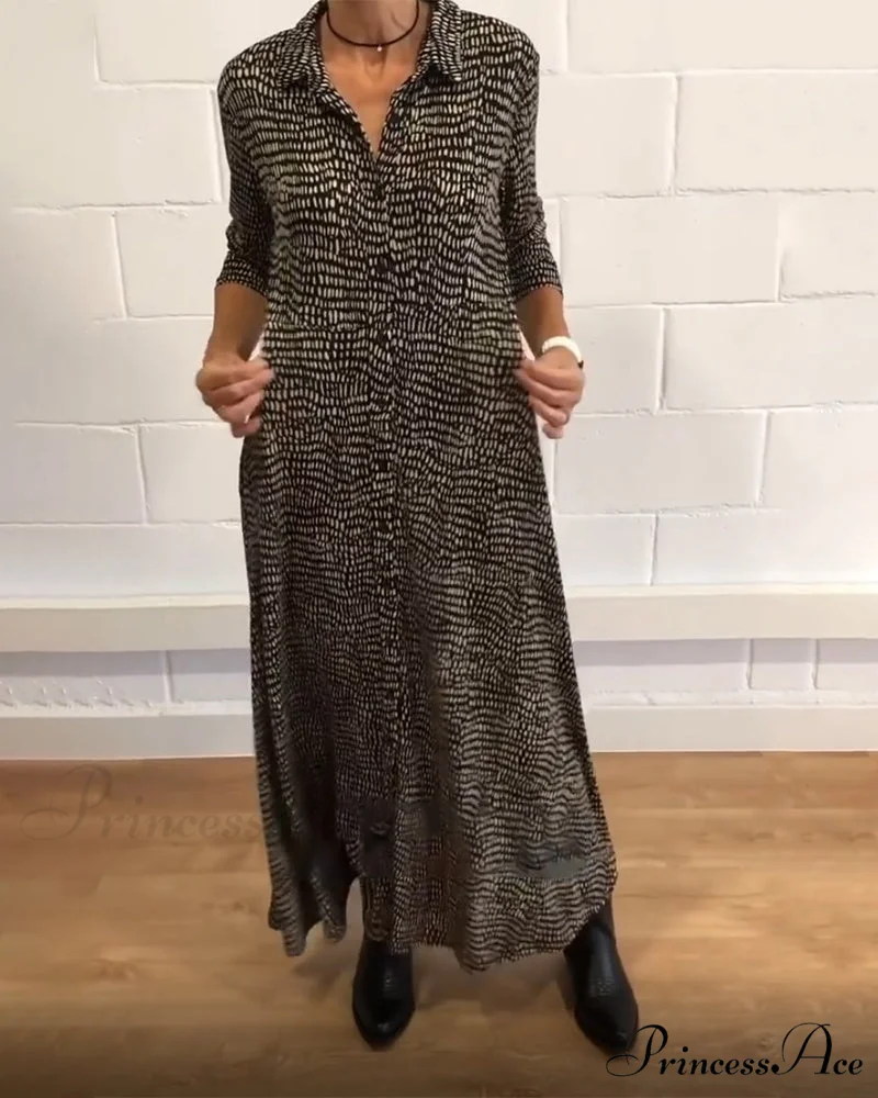 Lapel pocket dress with printed design - Image 3