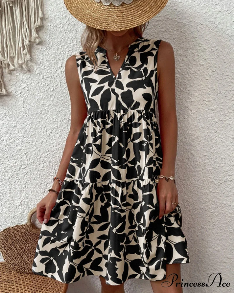 Sleeveless Dress with Leaves Print - Image 11