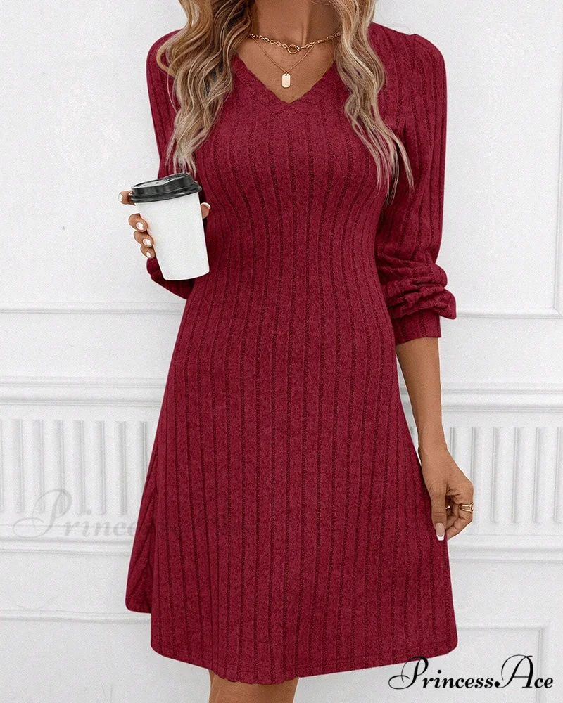 Ribbed V-neck Dress in Solid Color - Image 5