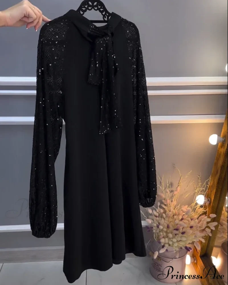 Dress with Patchwork Sleeves in Solid Color - Image 5