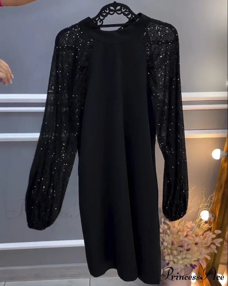 Dress with Patchwork Sleeves in Solid Color - Image 6