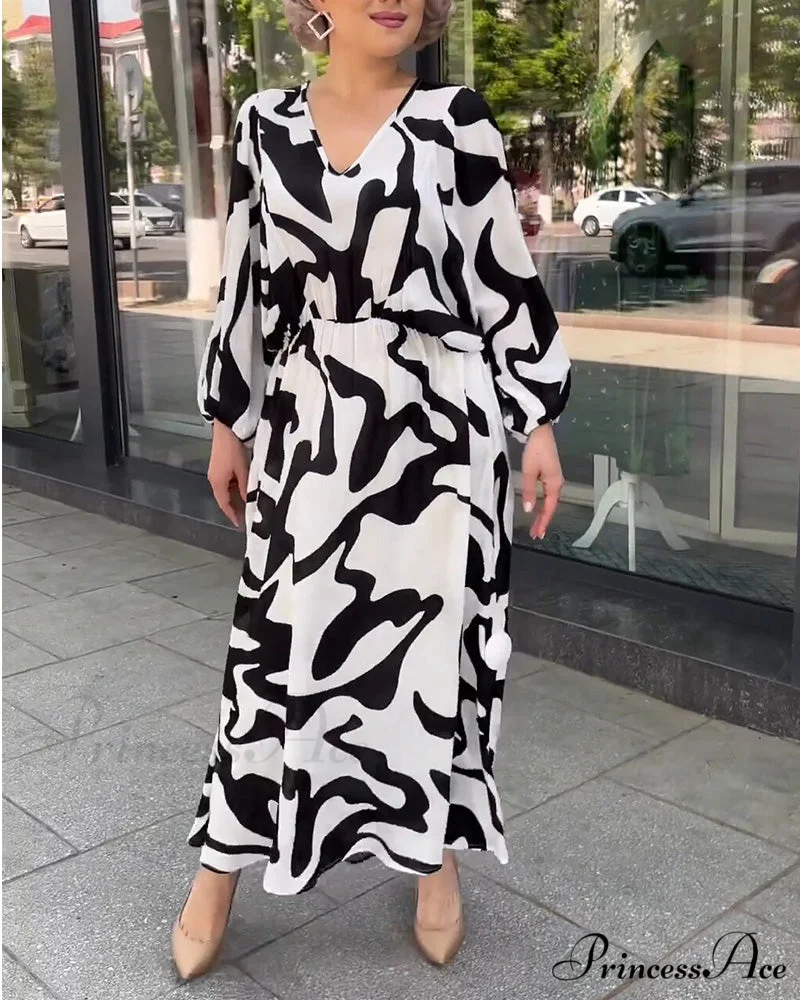 Elegant Long-Sleeved Dress with Fashion Print - Image 2