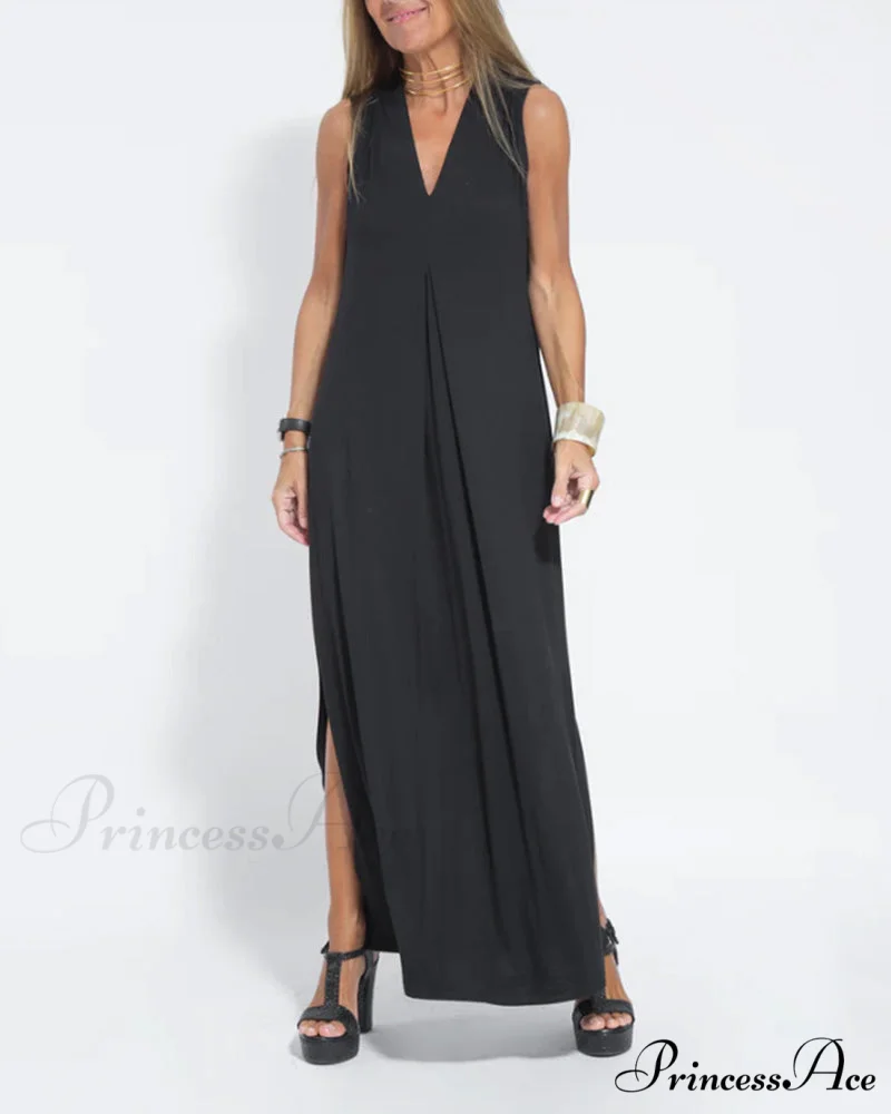 V-neck sleeveless dress in solid color - Image 3