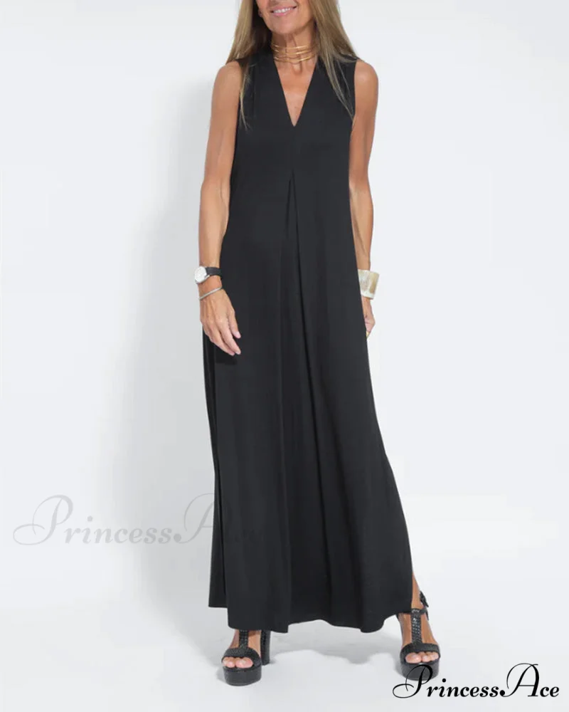 V-neck sleeveless dress in solid color - Image 4
