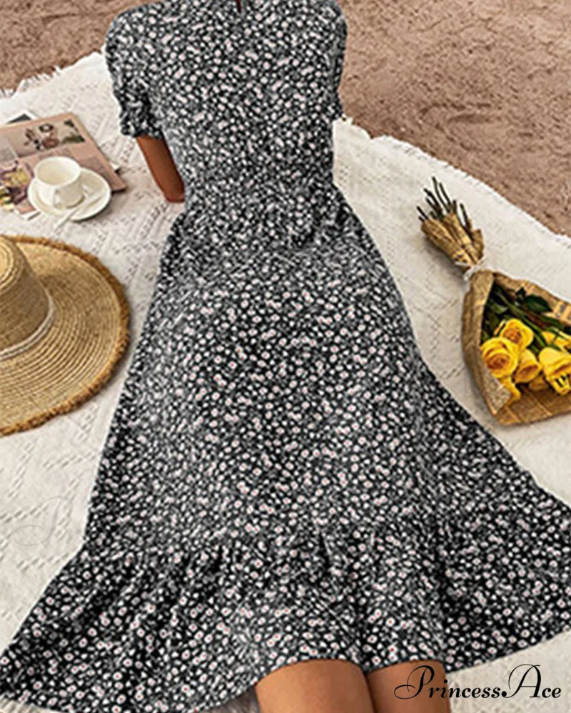 Puff sleeve v-neck dress - Image 4
