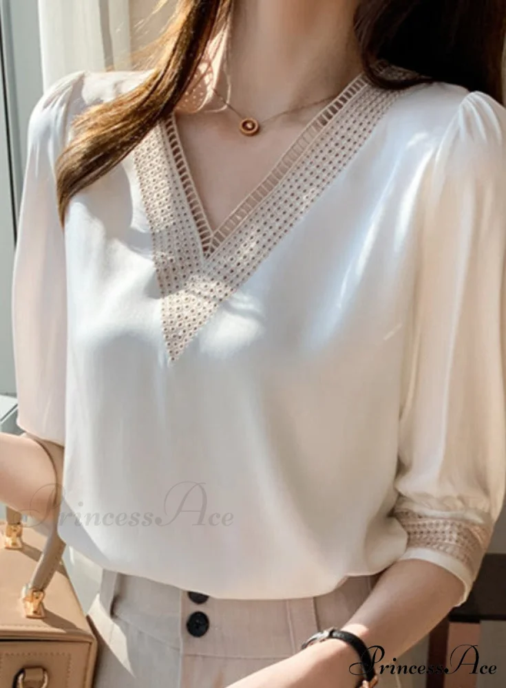 EMBROIDERED BLOUSE - KAILA - Image 4