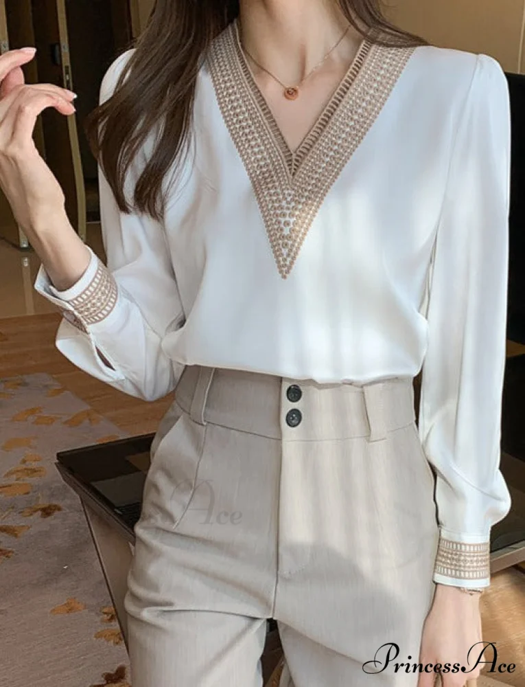EMBROIDERED BLOUSE - KAILA - Image 5