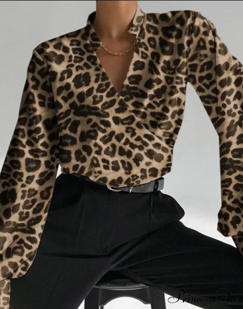 V-NECK SHIRT - TIARA - Image 7