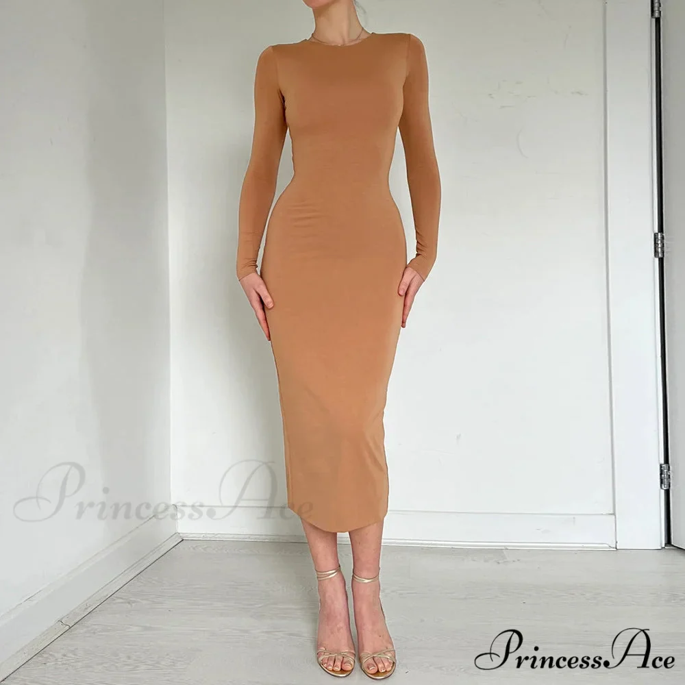 Elegant Black Bodycon Dress with Full-Length Sleeves - Image 4