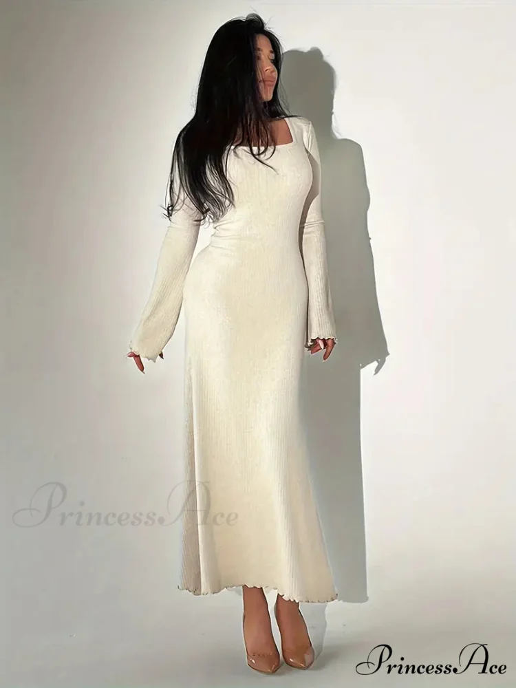 Winter Bodycon Dress with Squared Neckline - Image 3
