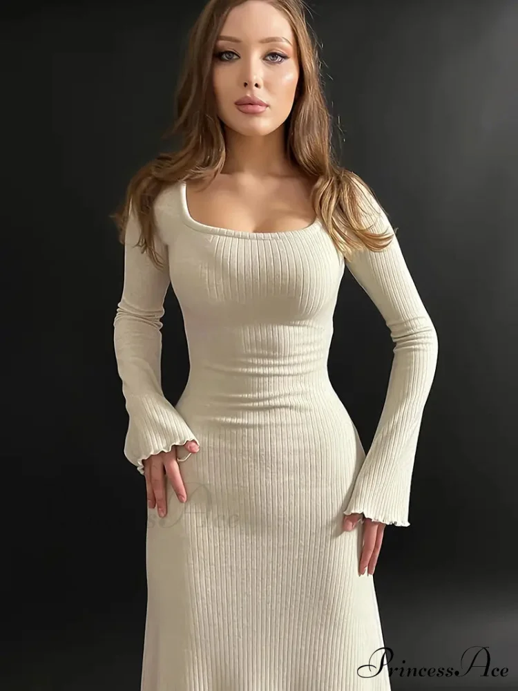 Winter Bodycon Dress with Squared Neckline - Image 4