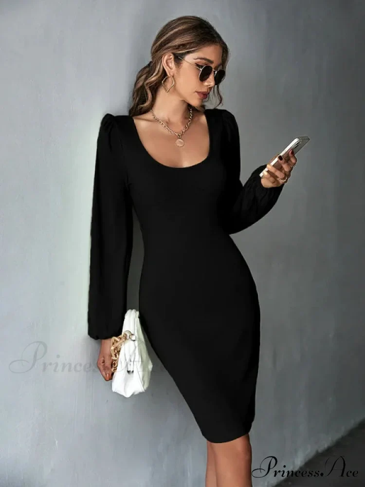 Knitted Backless Long-Sleeved Dress - Image 5