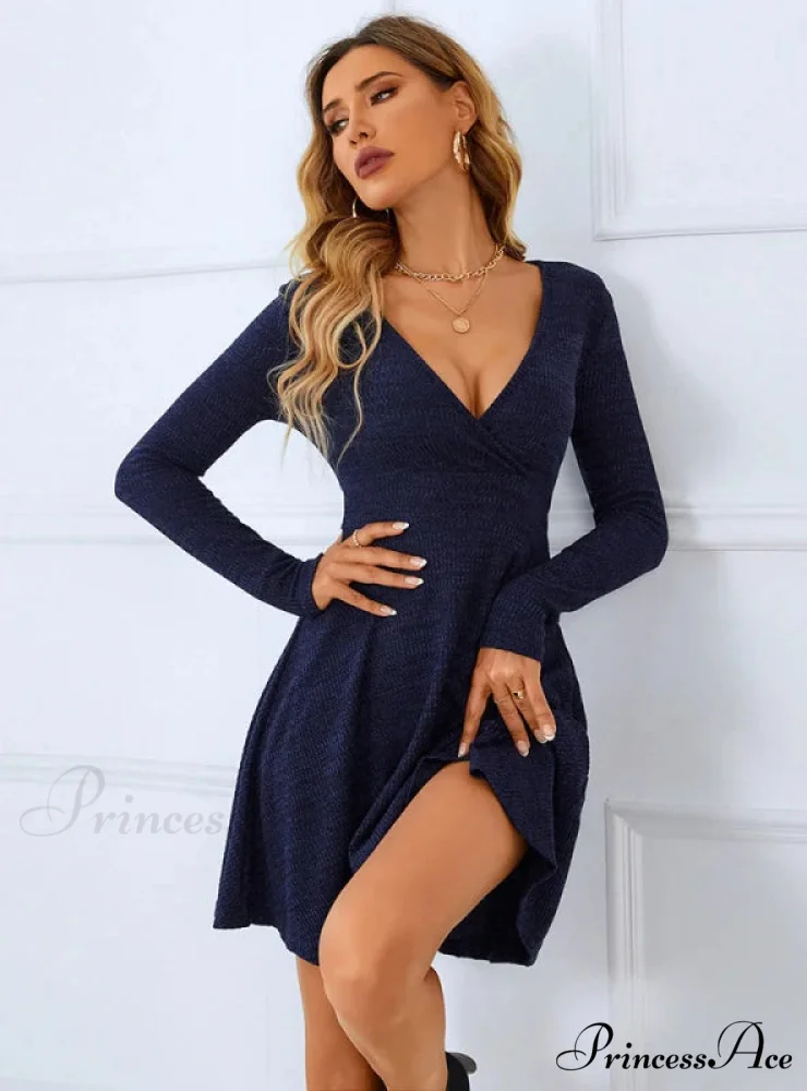 DEEP V SLIM DRESS - LONG SLEEVE - Image 2