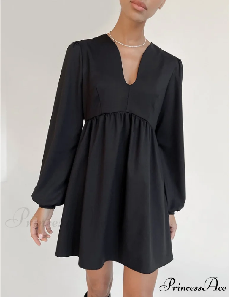 Elegant Autumn Mini Dress - Long Sleeve V-Neck Pleated Black Dress for Women - Image 2