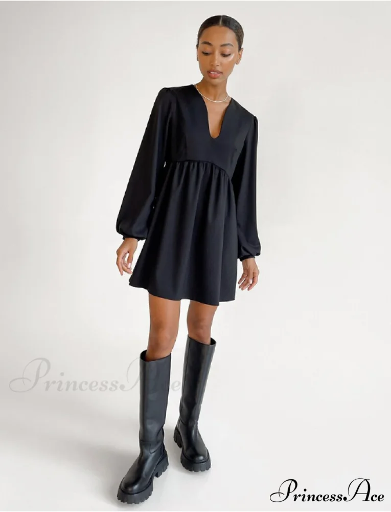 Elegant Autumn Mini Dress - Long Sleeve V-Neck Pleated Black Dress for Women - Image 3