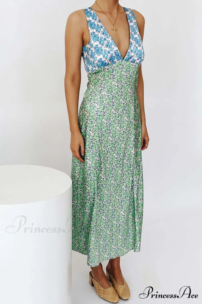 Floral Print V Neck Dress with Contrast Detail and Tie-back - Image 9