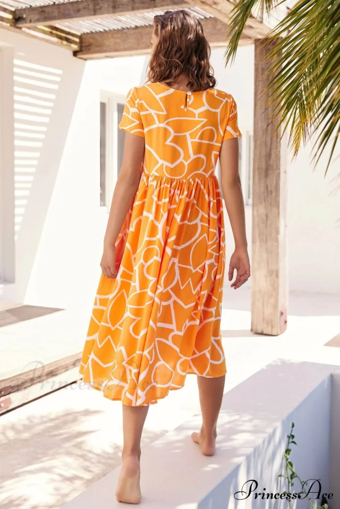 High Waist Ruched Dress with Geometric Print - Image 5