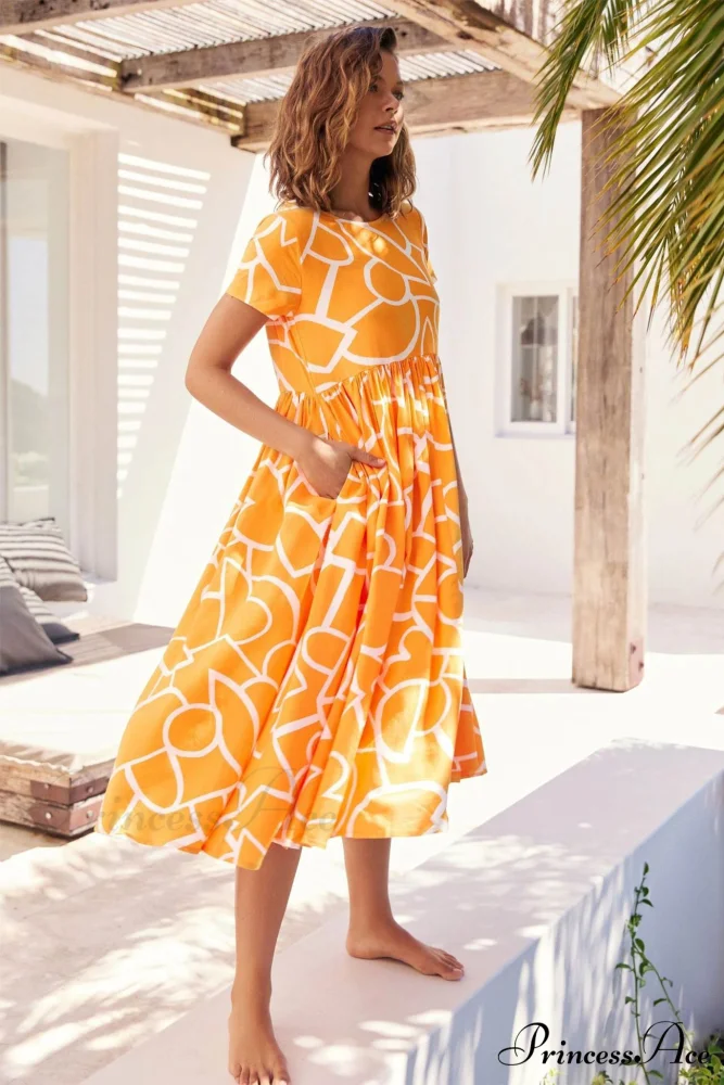 High Waist Ruched Dress with Geometric Print - Image 6