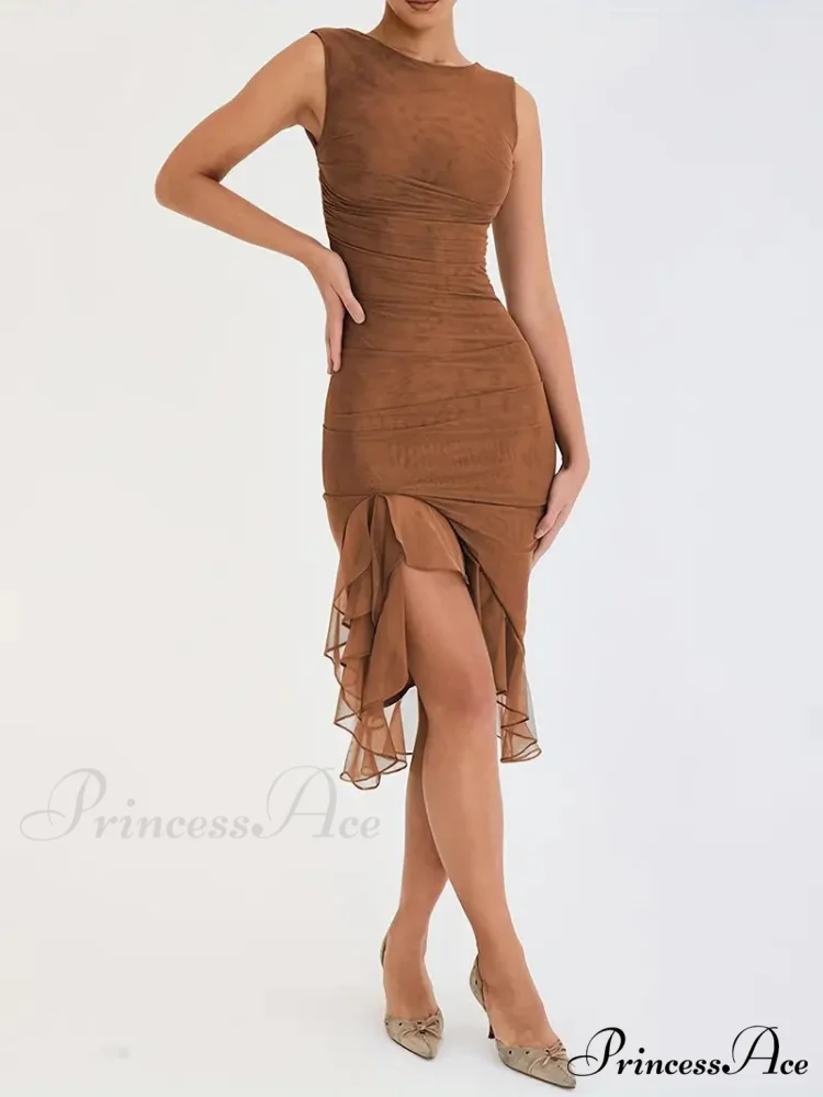 Ruched Backless Bodycon Dress with Ruffle Hem - Image 6