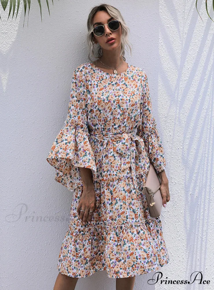 Lotus Leaf Floral Dress with Round Collar and Trumpet Sleeves - Image 3