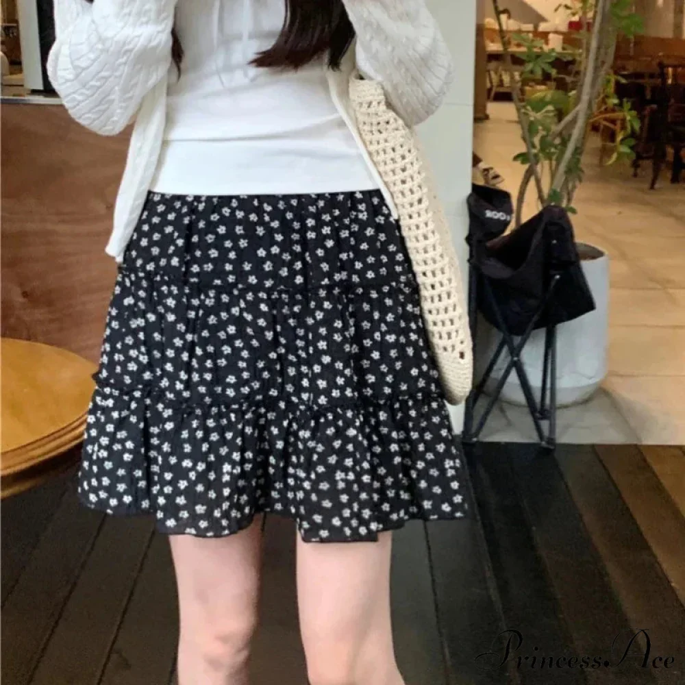Black Floral Sweet Pleated Kawaii Patchwork Skirt - Image 2