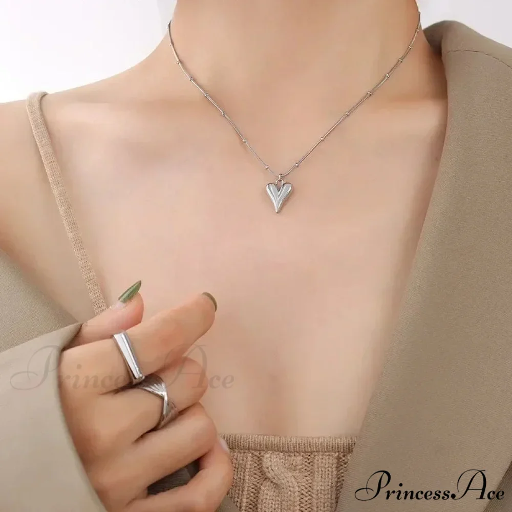 Pendant Choker Necklace - Image 5