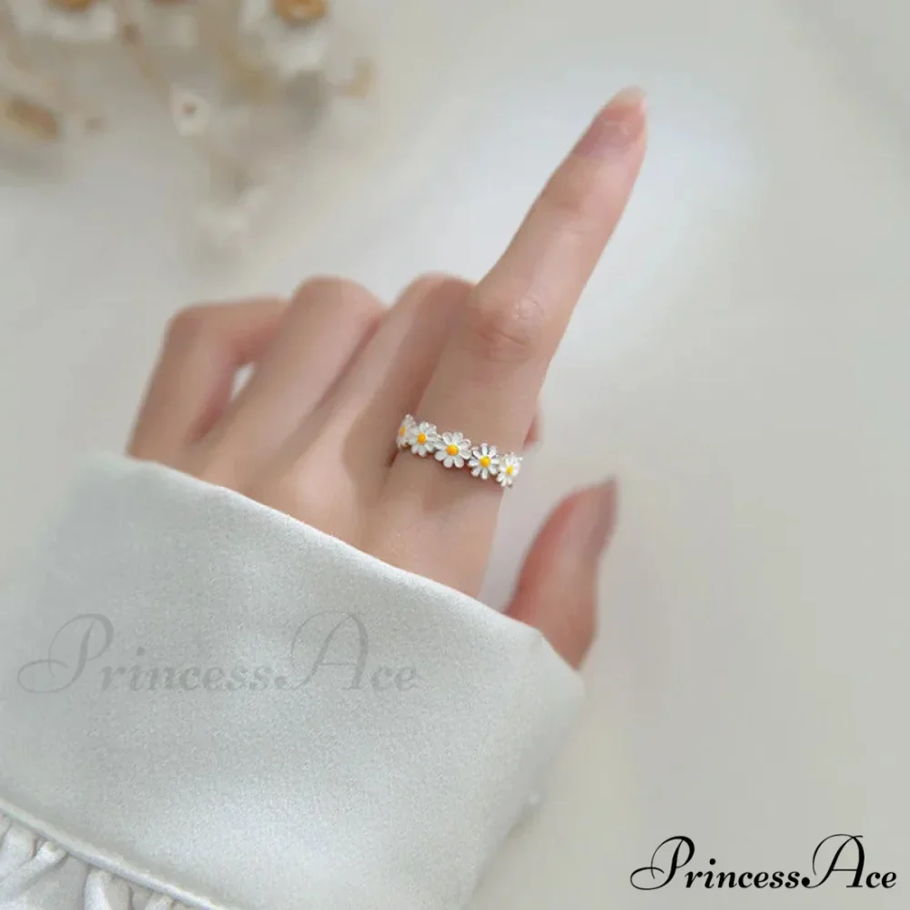 Small White Daisy Opening Adjustable Ring - Image 3