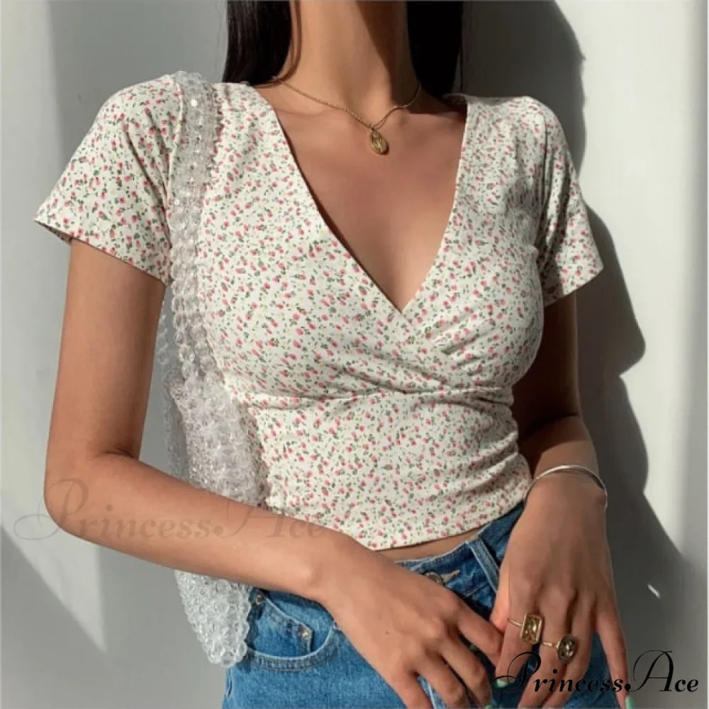 French Retro Floral V-neck Short-sleeved T-shirt - Image 4