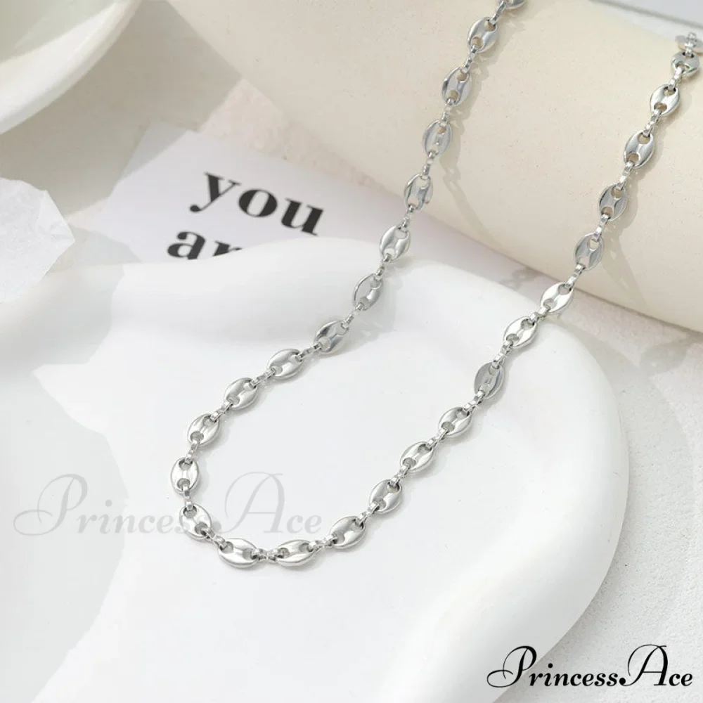 Retro Style Hollow Hot Circle Chain Necklace - Image 8