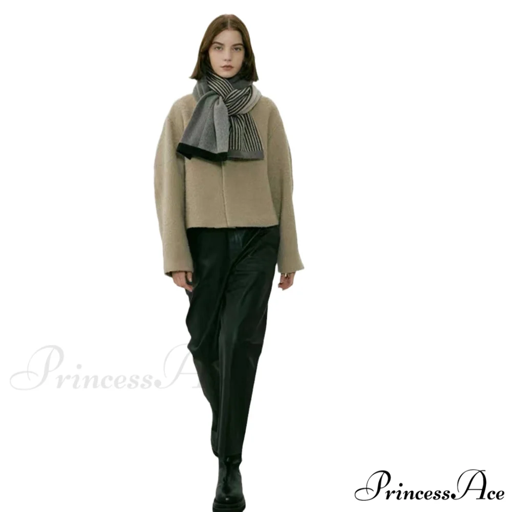 Unique Elegant Trendy Retro Cozy Stylish High-end Warm Scarf - Image 5