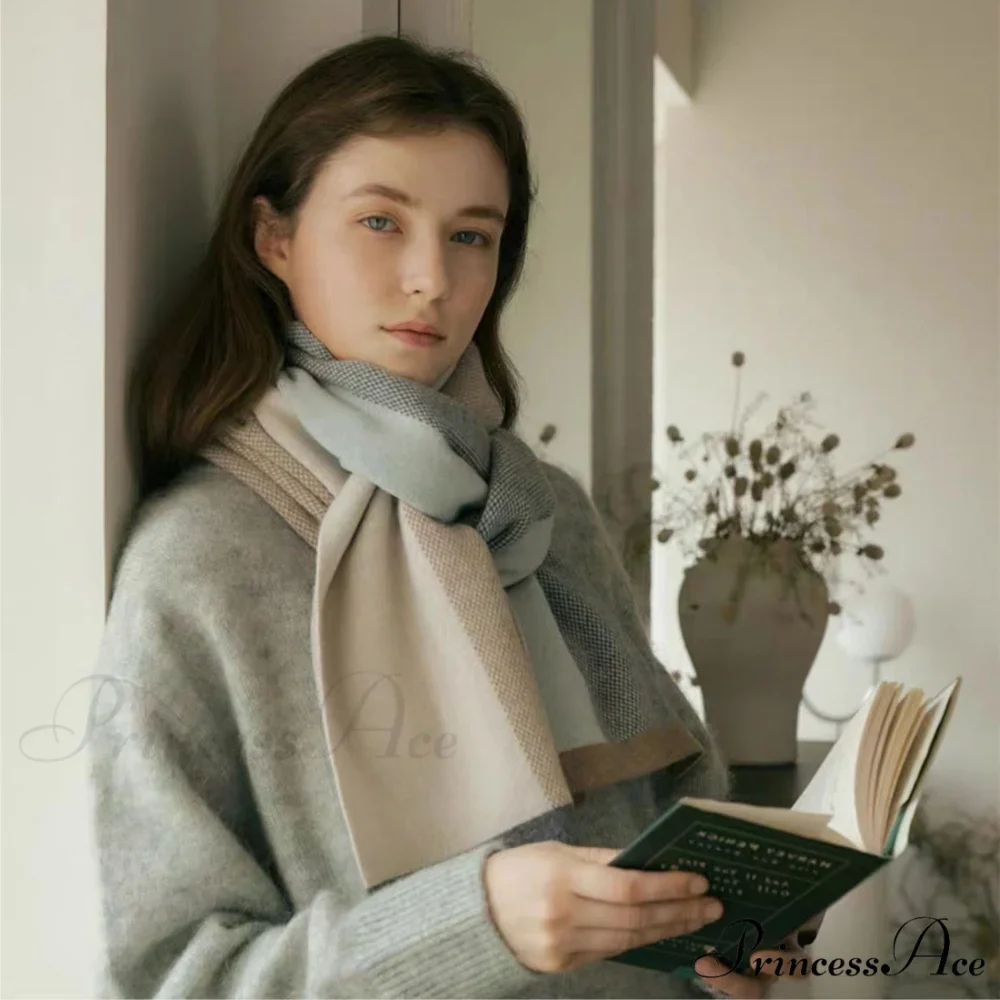 Unique Comfortable Warm Thick Cozy Elegant Stylish Modern Knitted Scarf - Image 4