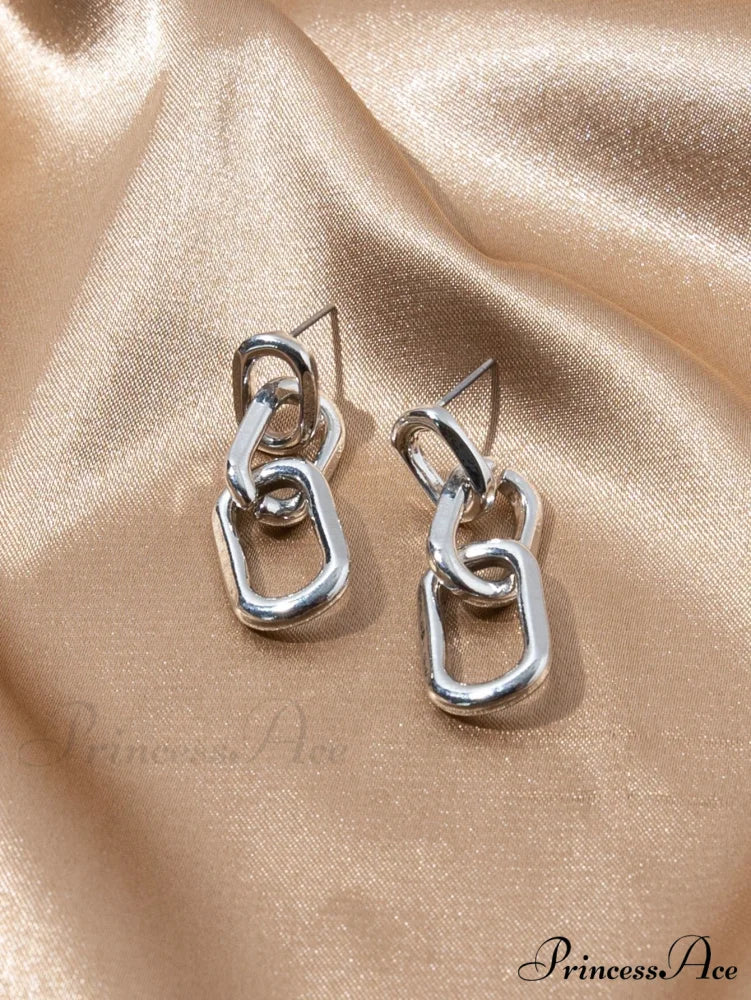 Chain Design Drop Earrings - Image 4