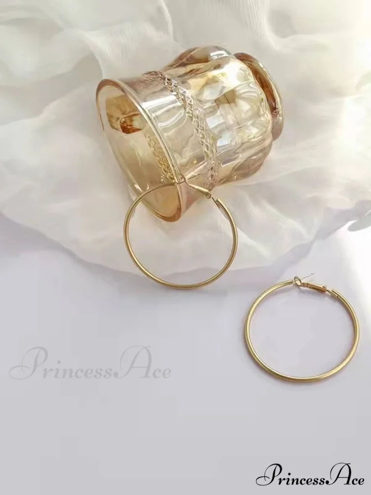 Minimalist Hoop Earrings - Image 4