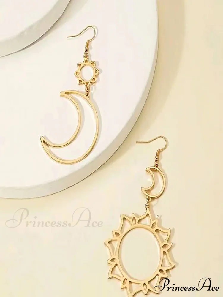Sun & Moon Vintage Exaggerated Dangle Earrings - Image 2