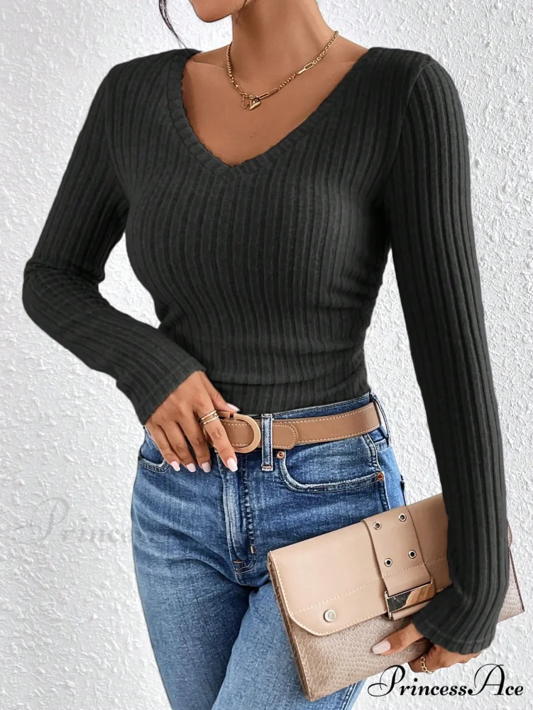 Solid V Neck Ribbed Knit Tee - Image 6