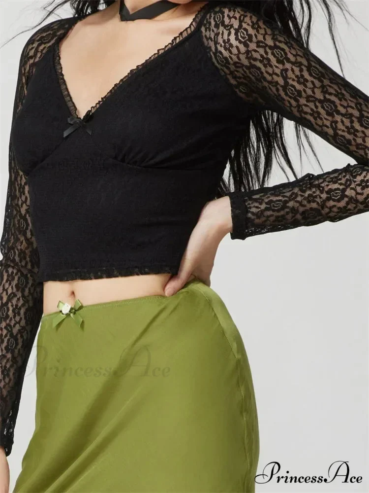 Clubwear V-neck Black Slim Lace Flower Mesh T-Shirts - Image 2