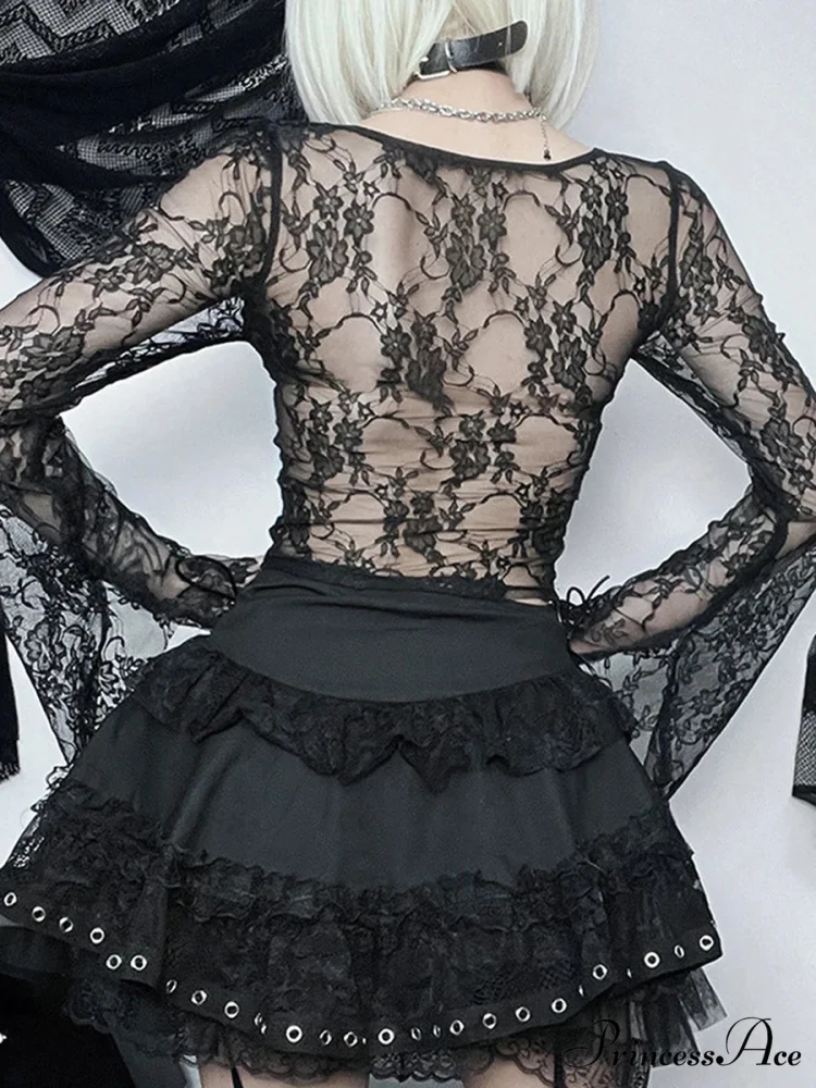 Lace Fairy Grunge V-neck See-Through Slim Fit Stylish Elegant Trendy Classic Crop Top - Image 4