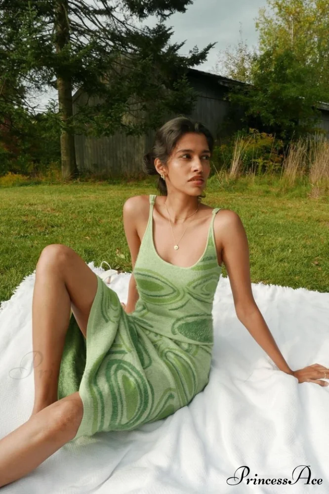 Hockney Elegant Midi Dress - Image 11