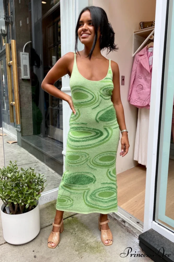 Hockney Elegant Midi Dress - Image 15