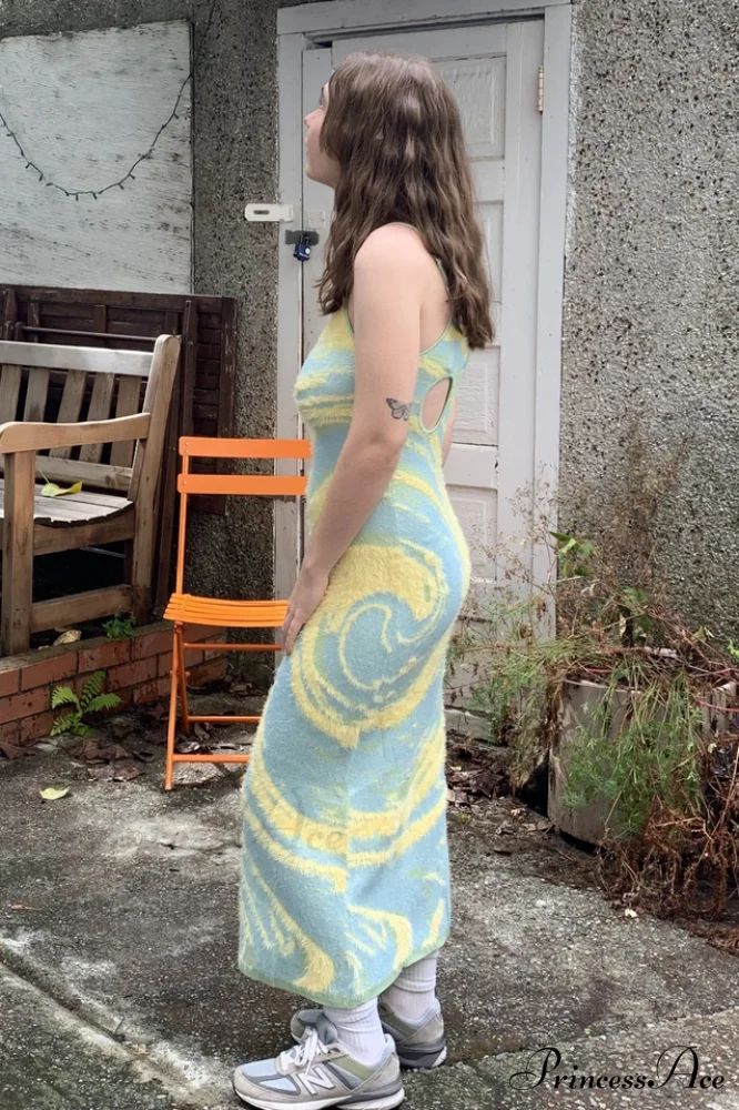 Hockney Elegant Midi Dress - Image 34