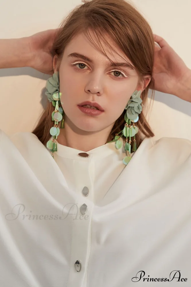 Flower Elegant Sequin Earrings - Image 3