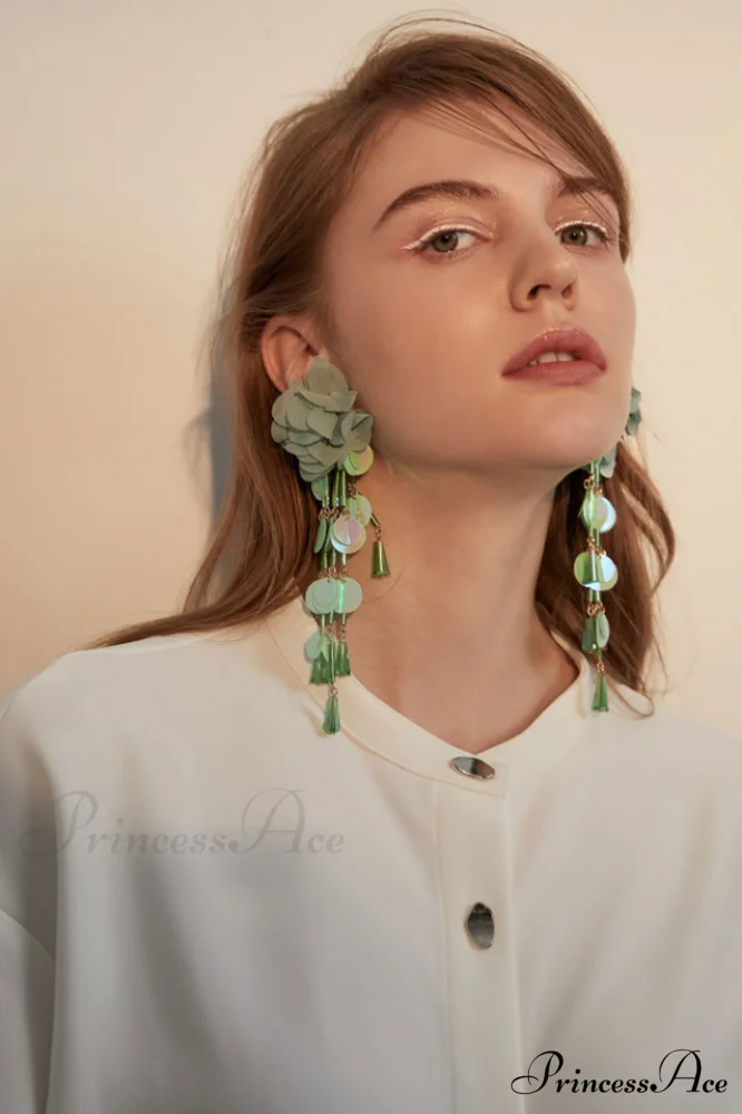 Flower Elegant Sequin Earrings - Image 4
