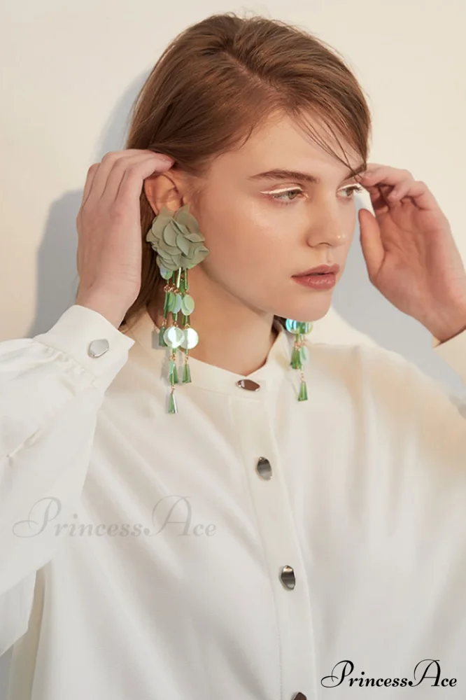 Flower Elegant Sequin Earrings - Image 7