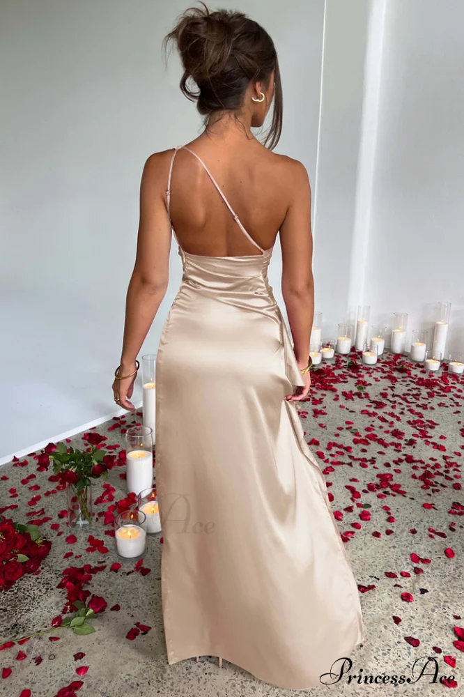 Ariel Elegant Maxi Dress - Image 2