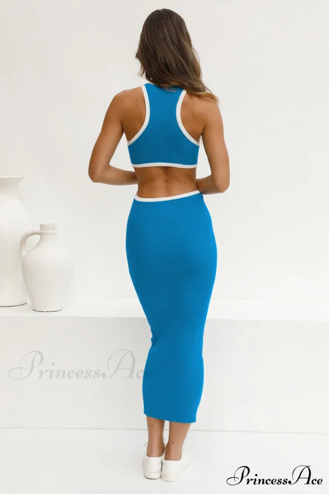 Claudia Elegant Midi Dress - Image 20