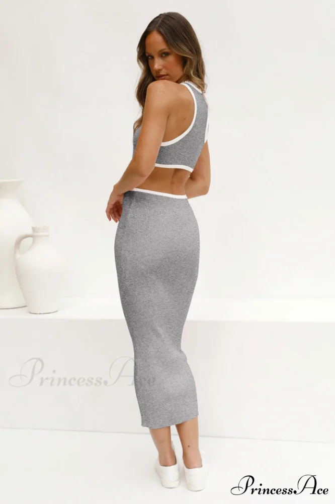 Claudia Elegant Midi Dress - Image 37