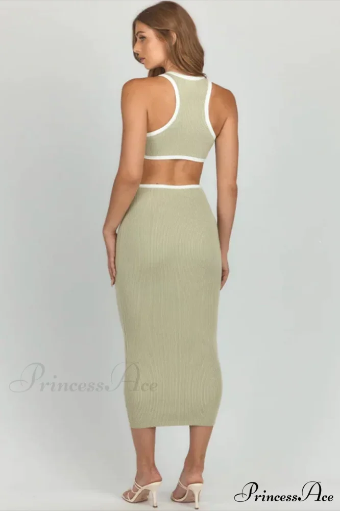 Claudia Elegant Midi Dress - Image 9