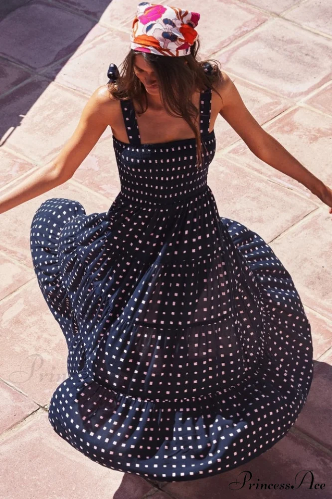 Katie Smocked Stylish Maxi Dress - Image 3