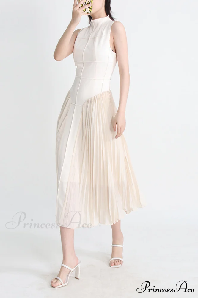 Amira Highend Stylish Sleeveless Pleated Dress - Image 3