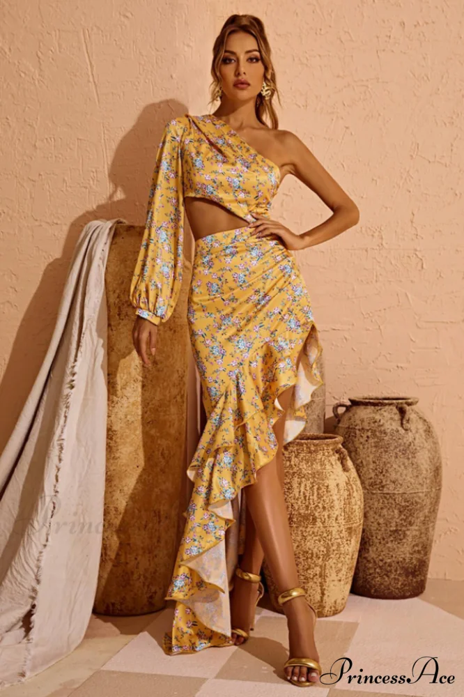 Cassidy One Shoulder Charming Floral Maxi Dress - Image 5